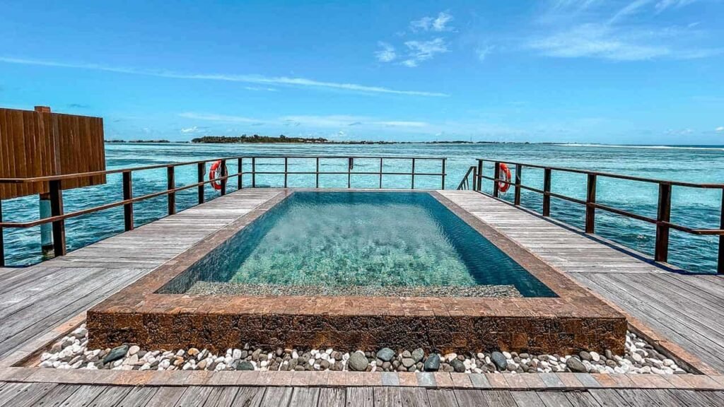 Villa Nautica Resort, Maldives-----