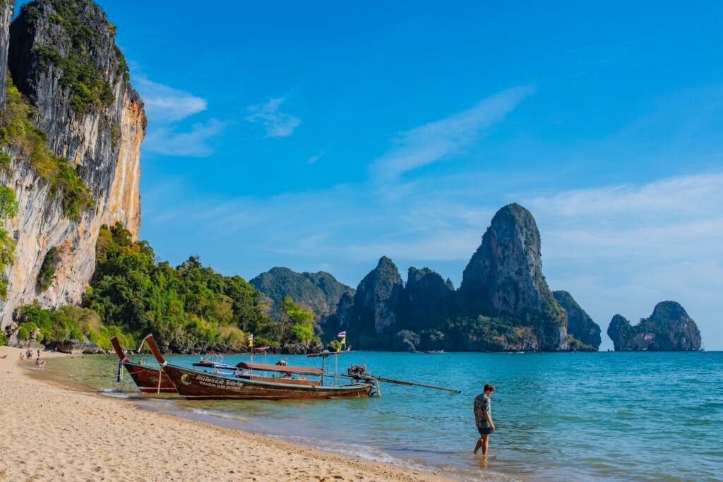 Phuket Krabi cliff